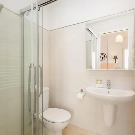 Apartment Front Line Townhouse With Sea Views And South Facing, In Costabella,