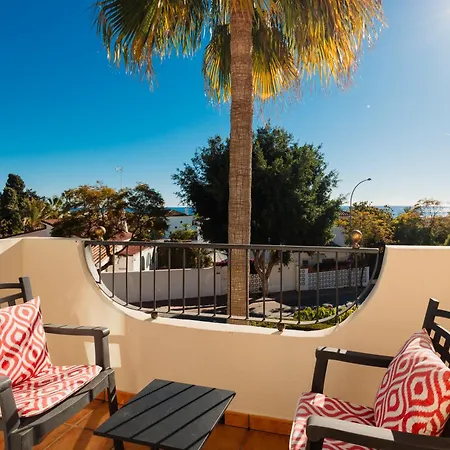 Apartment Front Line Townhouse With Sea Views And South Facing, In Costabella, Marbella